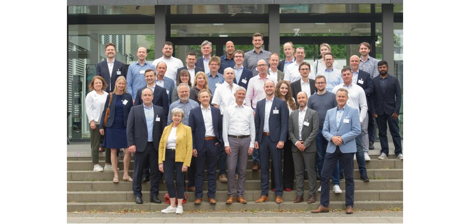 Das Bild zeigt ein Gruppenfoto des Bündnistreffens
