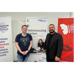 Das Bild zeigt v.l.n.r.: Talent Timo Derissen mit Scout Gürkan Özkan