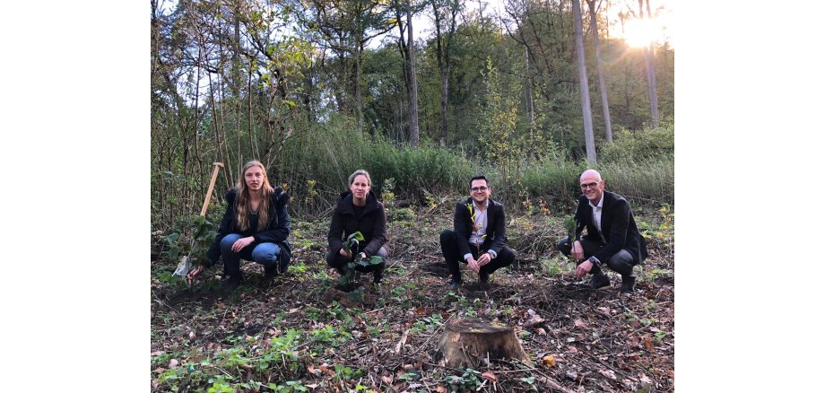 Fabienne Heinrichs (Stadt Herzogenrath), Sina Frischholz (NetAachen), Dr. Benjamin Fadavian (Stadt Herzogenrath) und Andreas Schneider (NetAachen)