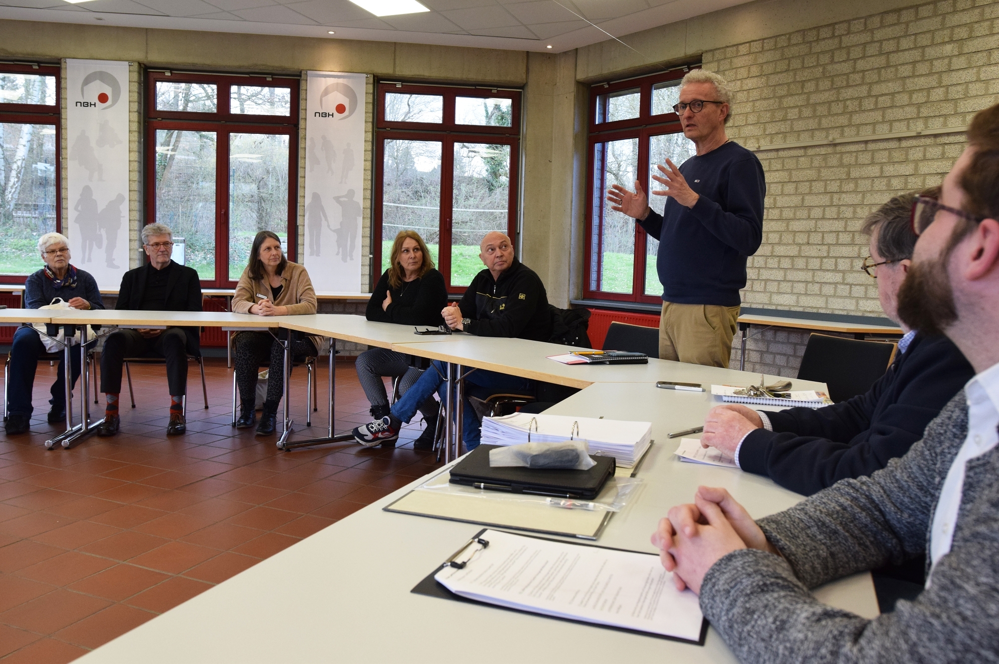 Leiter Dr. Manfred Körber begrüßte die Bürgerinnen und Bürger, die sich an den Fokusgruppen des Projekts "#Mitten in Herzogenrath" beteiligten