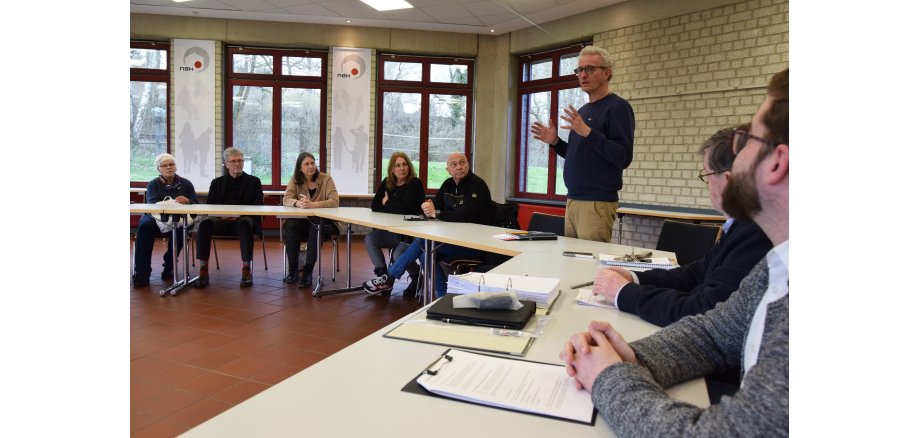 Leiter Dr. Manfred Körber begrüßte die Bürgerinnen und Bürger, die sich an den Fokusgruppen des Projekts "#Mitten in Herzogenrath" beteiligten