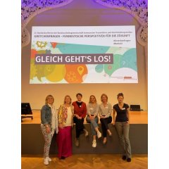 V.l.: Ulrike Königsfeld, Silke Tamm-Kanj, Sabine Bausch, Jessica Fischer, Birgit Kuballa, Jenny Dohm