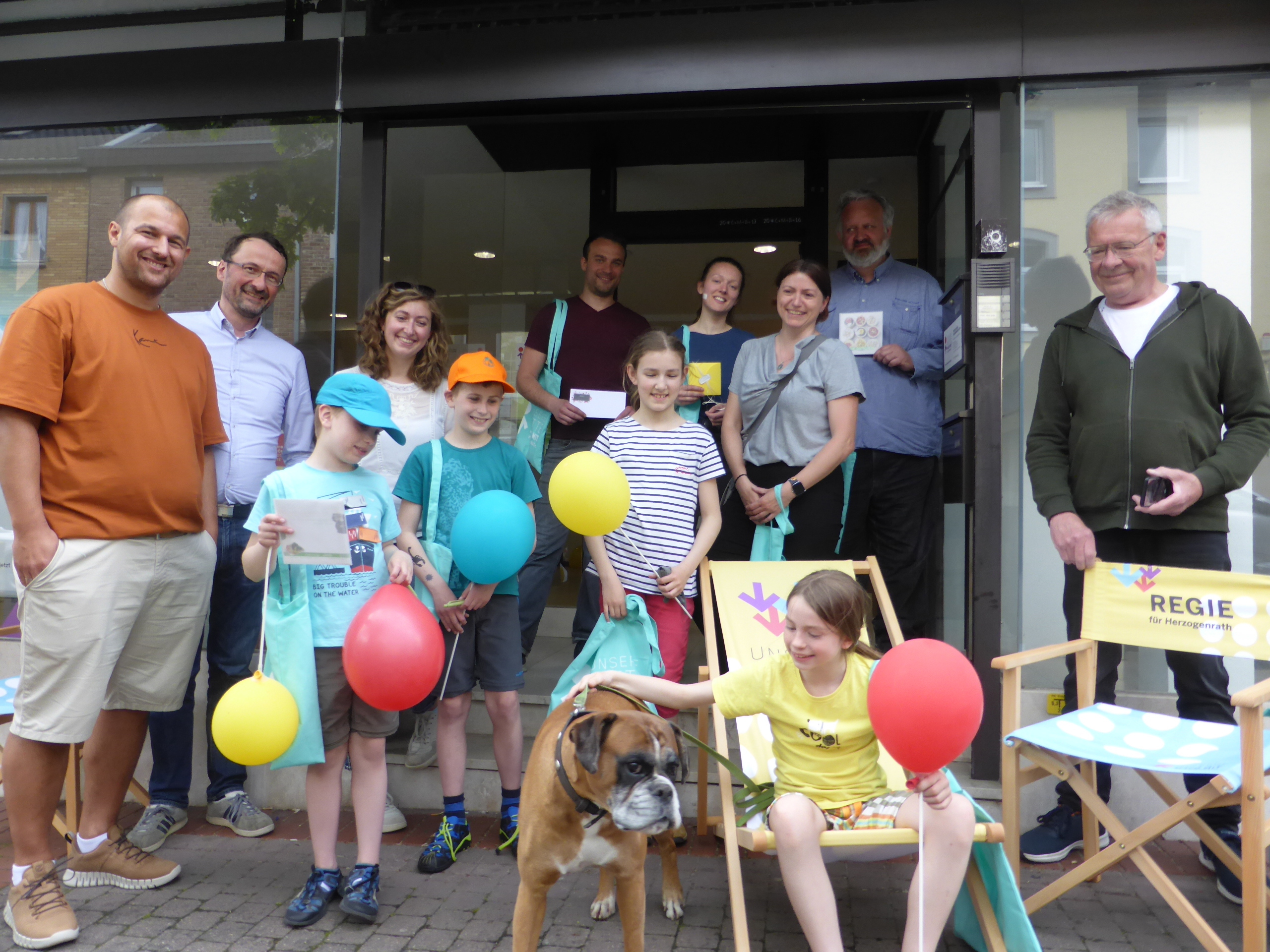 Die glücklichen Gewinner der Schatzsuche durch die Mitte anlässlich des Tags der Städtebauförderung 2023
