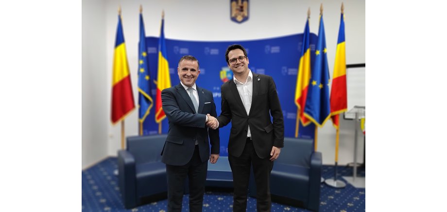 Die Bürgermeister von Bistritz und Herzogenrath Ioan Turc (l.) und Dr. Benjamin Fadavian (r.)