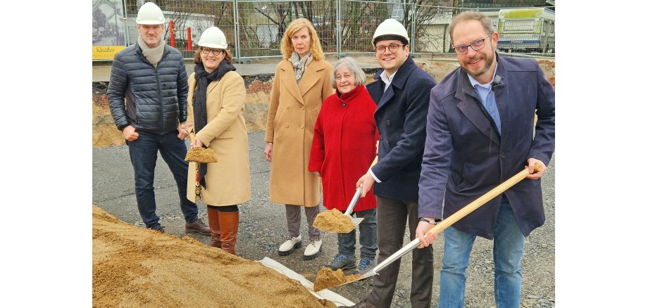 Erster Spatenstich an der Kohlscheider Grundschule Kämpchen