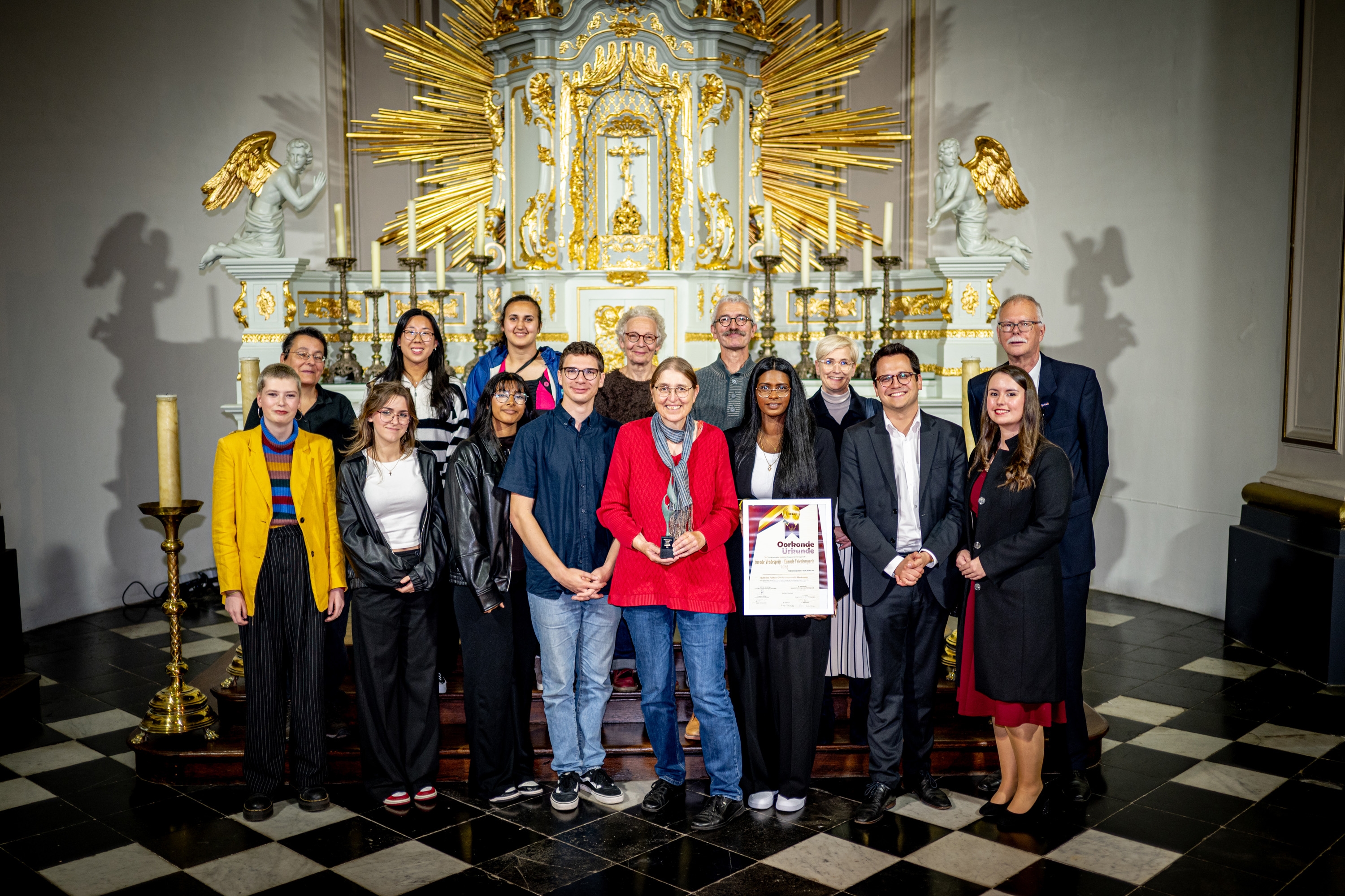 Gruppenbild der Preisträger Eurode Friedenspreis 2024 mit Organisatoren aus Kerkrade und Herzogenrath