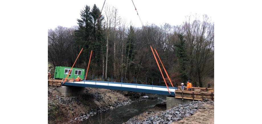 Neue Wurmbrücke Oststraße bei Montage Neue Wurmbrücke Oststraße bei Montage