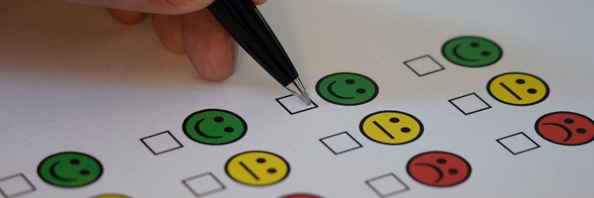 Bewertung Evaluierung grün gelb rote Smilies zum ankreuzen Bewertung Evaluierung grün gelb rote Smilies zum ankreuzen