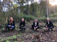 Baum-Spendenaktion Fabienne Heinrichs (Stadt Herzogenrath), Sina Frischholz (NetAachen), Dr. Benjamin Fadavian (Stadt Herzogenrath) und Andreas Schneider (NetAachen)