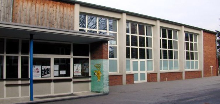 Turnhalle Straß